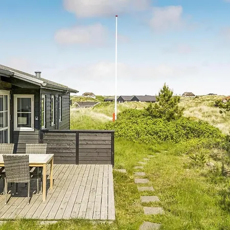 Stunning Home In Vejers Strand With Wifi Сasa de vacaciones