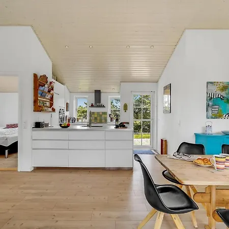 Three-bedroom In Casa vacanze Vejers Strand
